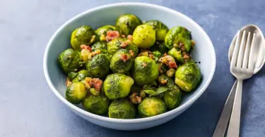 Sauté de choux de Bruxelles au bacon
