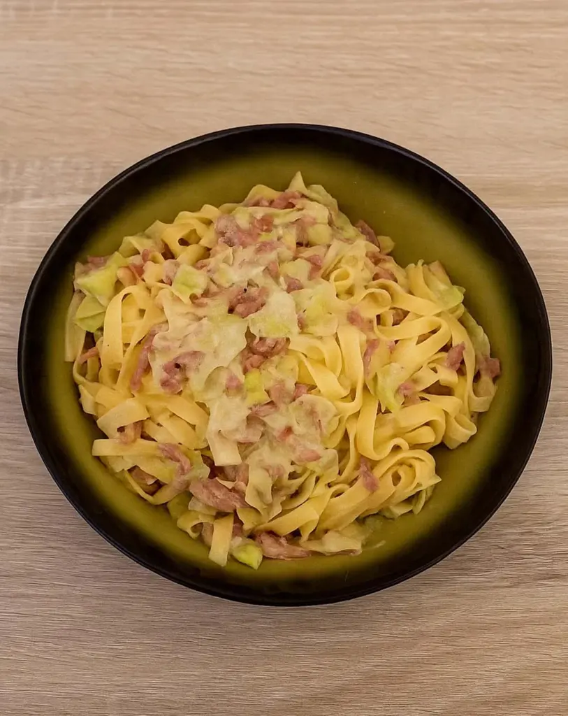 Tagliatelles à la crème de poireaux