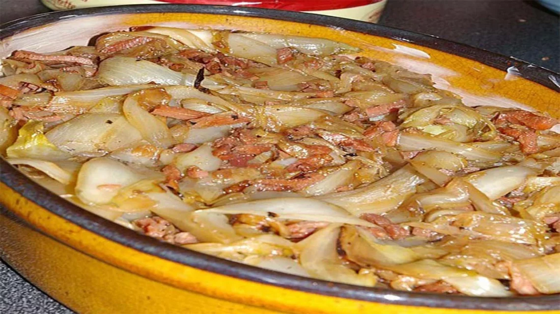 Tartiflette d’endives aux pommes de terre et d'oignons