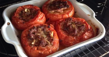 Tomates Farcies au Thon et Fromage Blanc