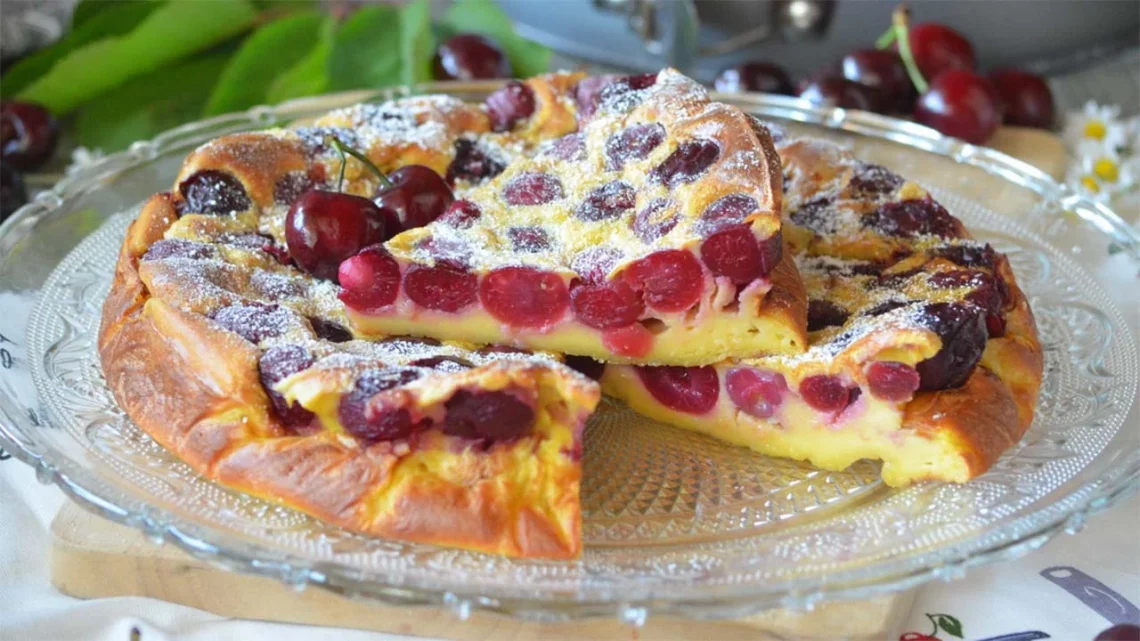 Clafoutis aux Cerises Moelleux et Savoureux