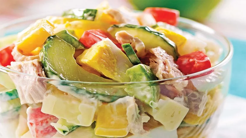 Salade de thon à la mangue