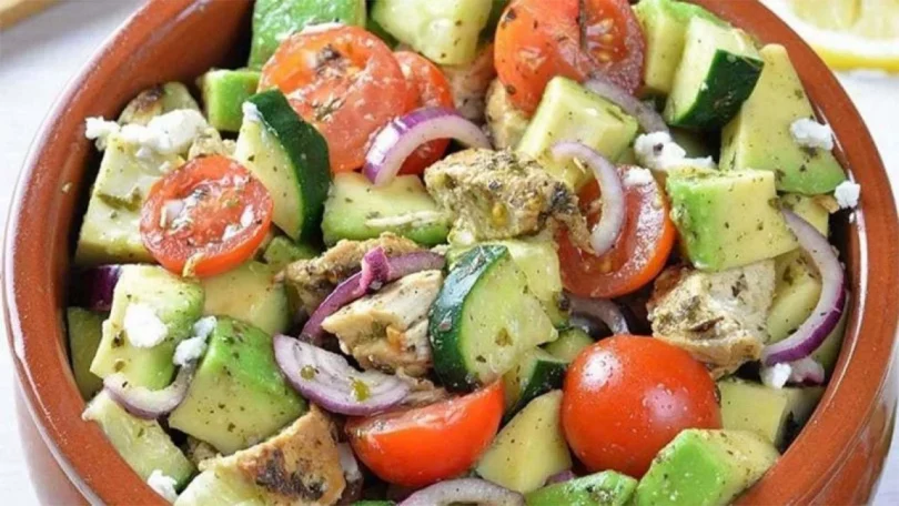 Salade dégonfle le ventre et fait perdre du poids