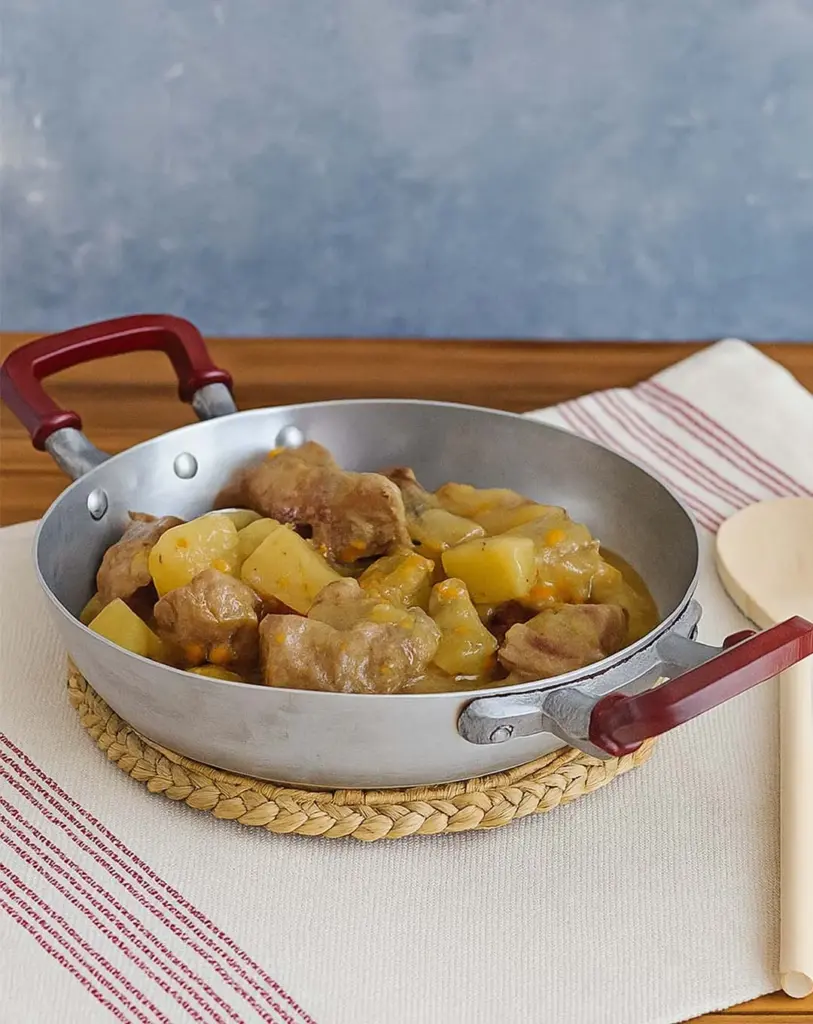 Ragoût de veau avec pommes de terre