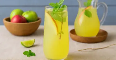 Mojito aux pêches sans alcool – boisson estivale rafraîchissante