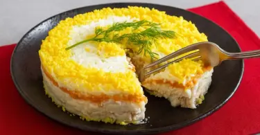 Salade Mimosa au thon : recette facile, fraîche et gourmande