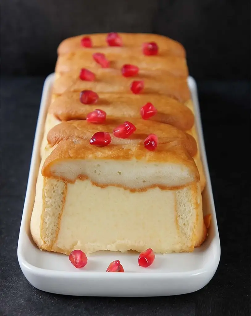 Charlotte glacée aux amandes : dessert raffiné et facile à préparer
