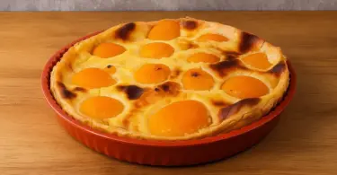Flan à la pêche facile et fondant : un dessert fruité et rapide