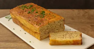 Pain au Thon de Ma Grand-mère : Recette Facile et Savoureuse