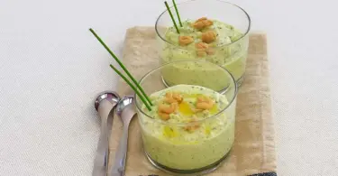 Crème de courgettes au mascarpone et noix : une verrine fraîche et onctueuse