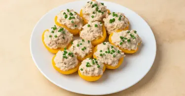 Pêches au thon à la mayonnaise : une entrée fraîche et rapide sans cuisson