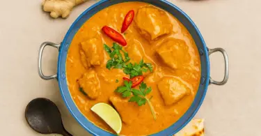 Poulet au curry et au gingembre, recette express et savoureuse