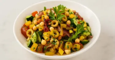 Brûlez la graisse du ventre et restez en forme en mangeant cette salade saine tous les soirs