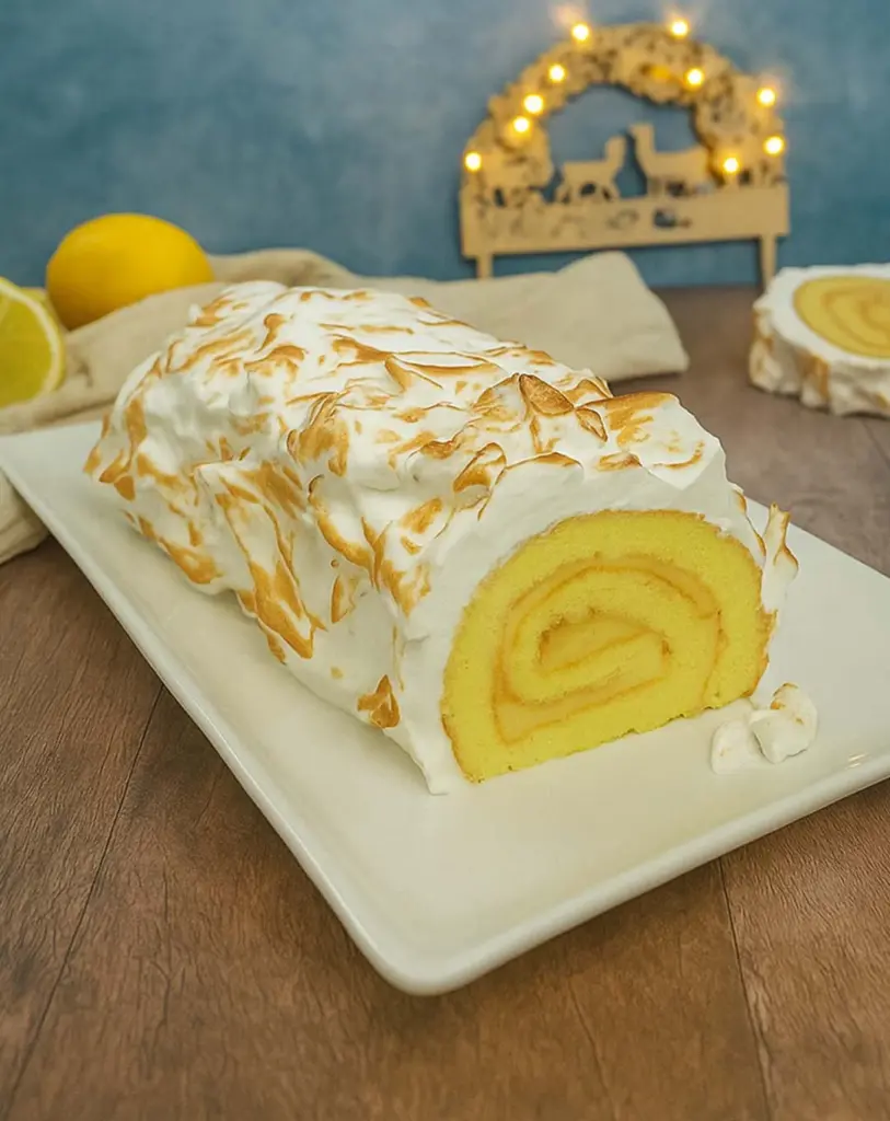 Bûche de Noël citron meringuée : dessert frais et élégant pour les fêtes