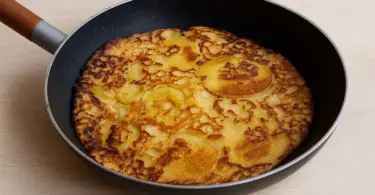 Crêpe Alsacienne épaisse aux pommes : la version authentique et gourmande d’Apfelkiechle