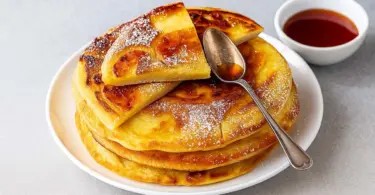 Crêpes Matefaim aux Pommes Caramélisées : Moelleuses, Épaisses et Pleines de Saveurs
