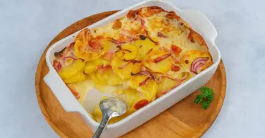 Gratin de pommes de terre à la cancoillotte : plat familial et gourmand