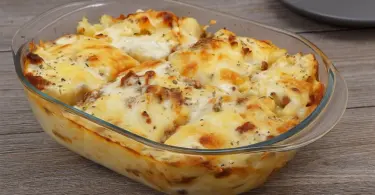 Gratin de pommes de terre à la viande hachée facile et savoureux
