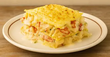 Lasagne aux fruits de mer gratinée : un plat raffiné et crémeux à savourer
