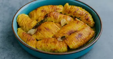 Pommes de Terre Boulangères au Four : La Recette Classique Française