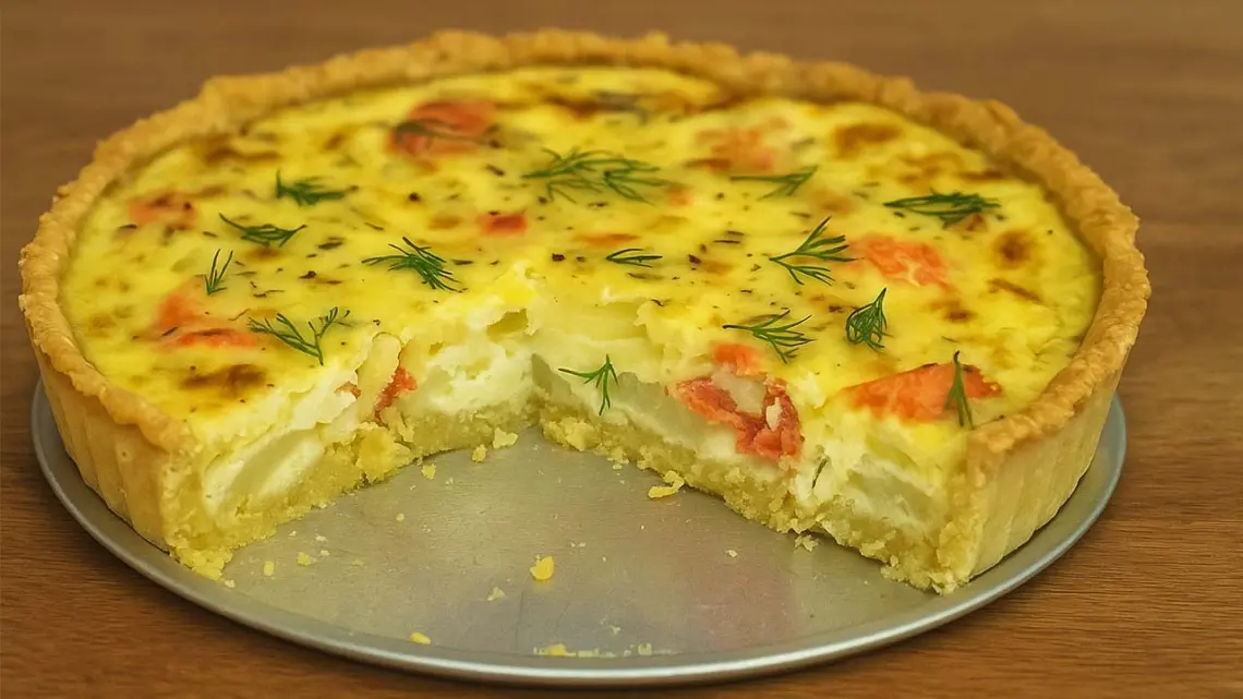 Tarte au saumon et aux pommes de terre : recette facile, rapide et savoureuse