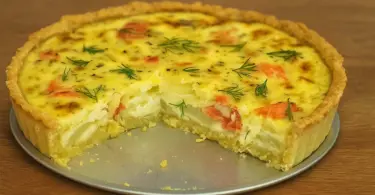 Tarte au saumon et aux pommes de terre : recette facile, rapide et savoureuse