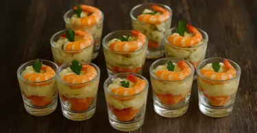 Verrines crevettes saumon et fromage frais : une entrée fraîche et raffinée