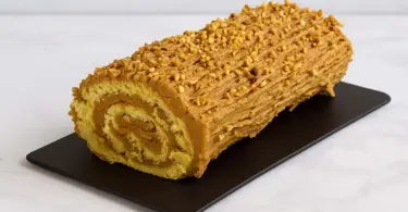 Bûche de Noël au Moka Maison : Un Dessert Gourmand à la Crème au Café