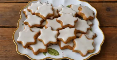 Étoiles de Noël aux épices : biscuits traditionnels faciles et parfumés