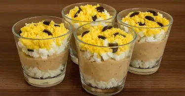Oeufs Mimosa au Thon en Verrines : la Recette Apéritive Parfaite pour Noël