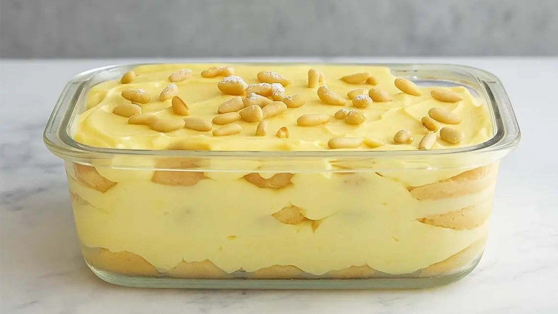 Tiramisu à la crème pâtissière de grand-mère : dessert italien fondant et crémeux