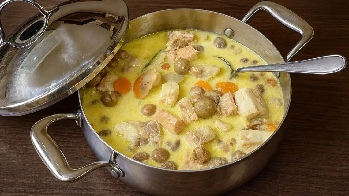 Blanquette de poisson maison au crème fraîche – recette prête en 25 minutes