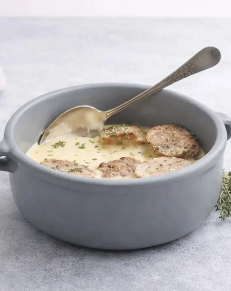 Filet mignon de porc à la moutarde et au thym : prêt en 20 minutes