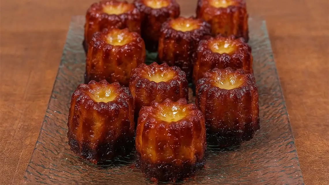 Mini Cannelés au Chorizo et Emmental : la Bouchée Apéritive Simple et Gourmande