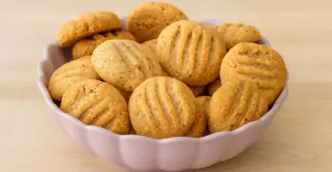Sablés au Rhum et à la Cannelle : des Biscuits Croquants et Parfumés