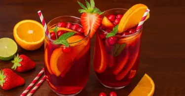 Sangria estivale sans alcool aux fruits rouges boisson fraîche et festive