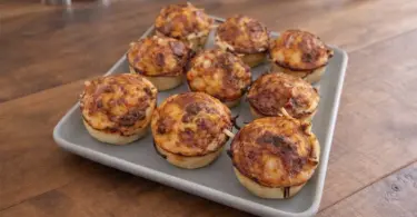 Mini quiches au bacon : bouchées apéritives maison à préparer à l’avance