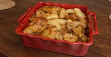 Poulet au four à la portugaise, pommes de terre et ail – plat familial au four