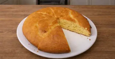 Gâteau à l’orange maison à la crème aigre – dessert moelleux et rapide
