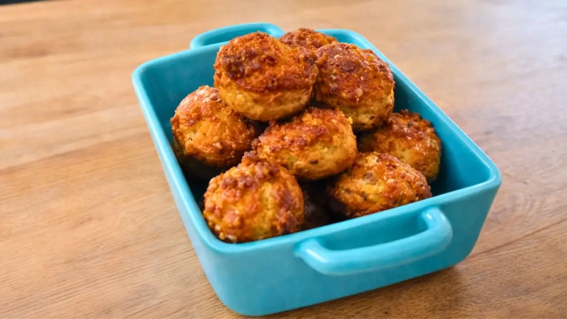 Bouchées au parmesan et pignons de pin : apéritif gourmand et rapide
