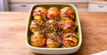 Pommes de terre au lard fumé au four : plat gourmand et économique