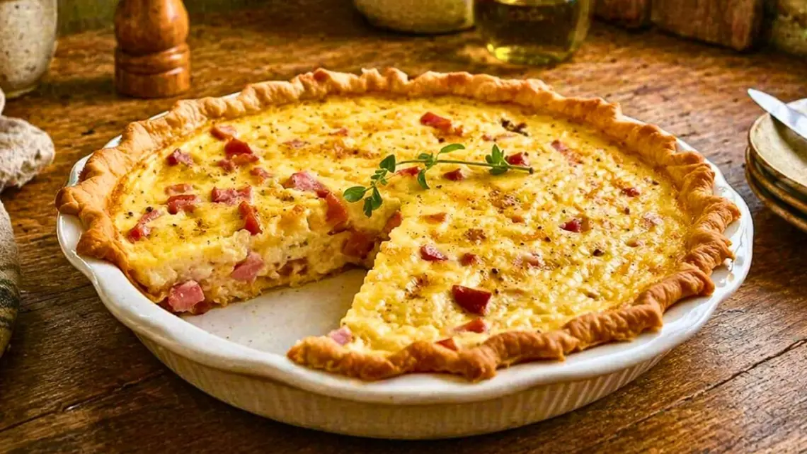 Quiche au jambon et fromage kiri légère : recette facile et rapide au four